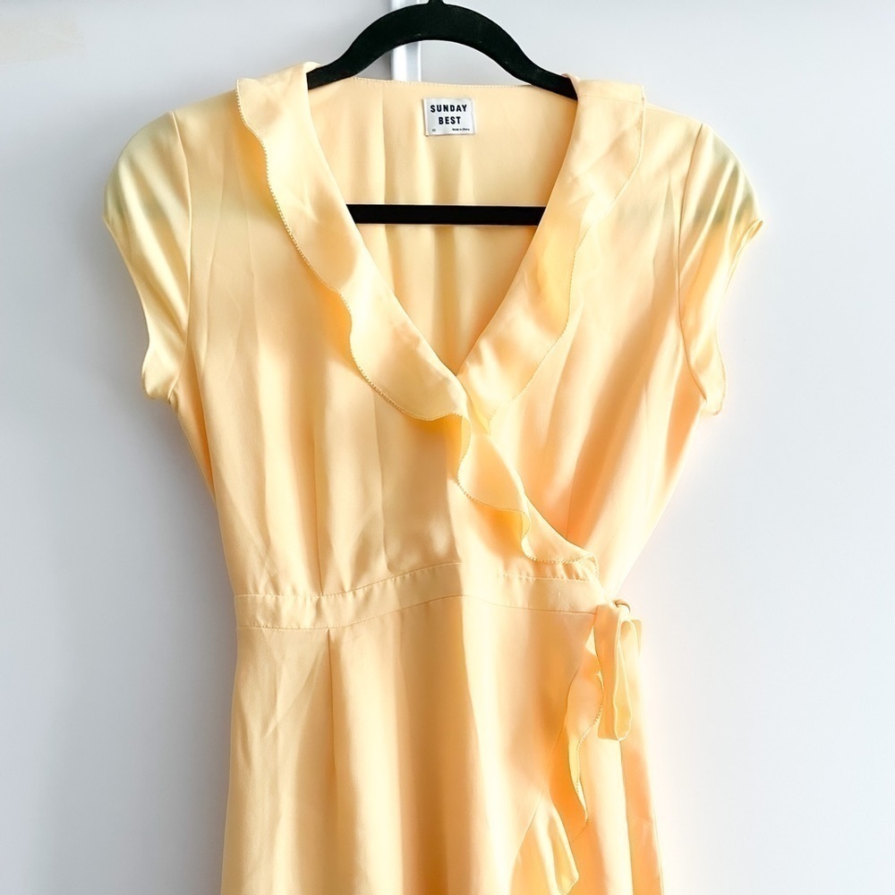 SUNDAY Best Ruffled Wrap Dress - Picture 4 of 12